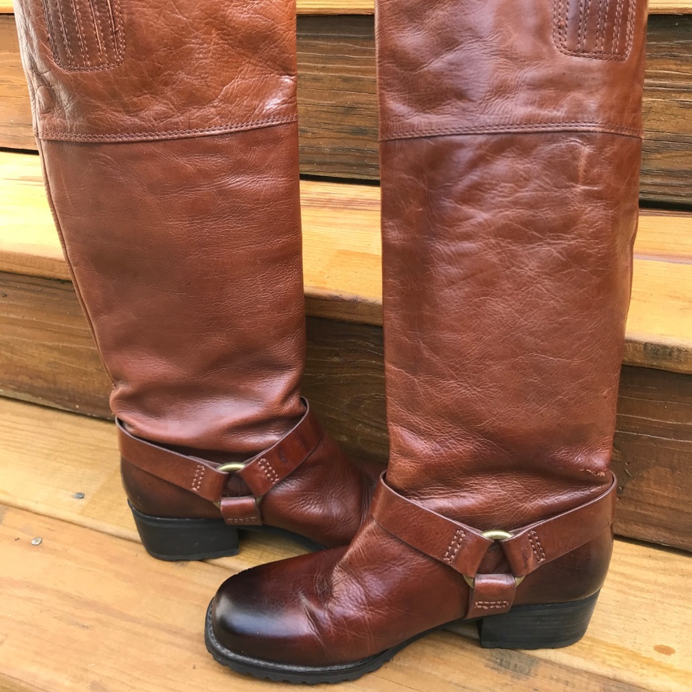 Lucky Brand Tall Riding Harness Boot, W Sz 9.5